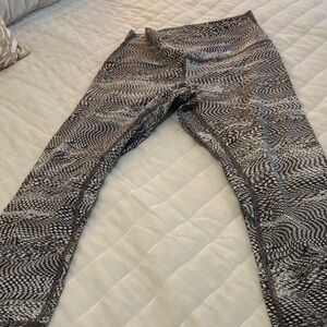Lululemon brown white leggings